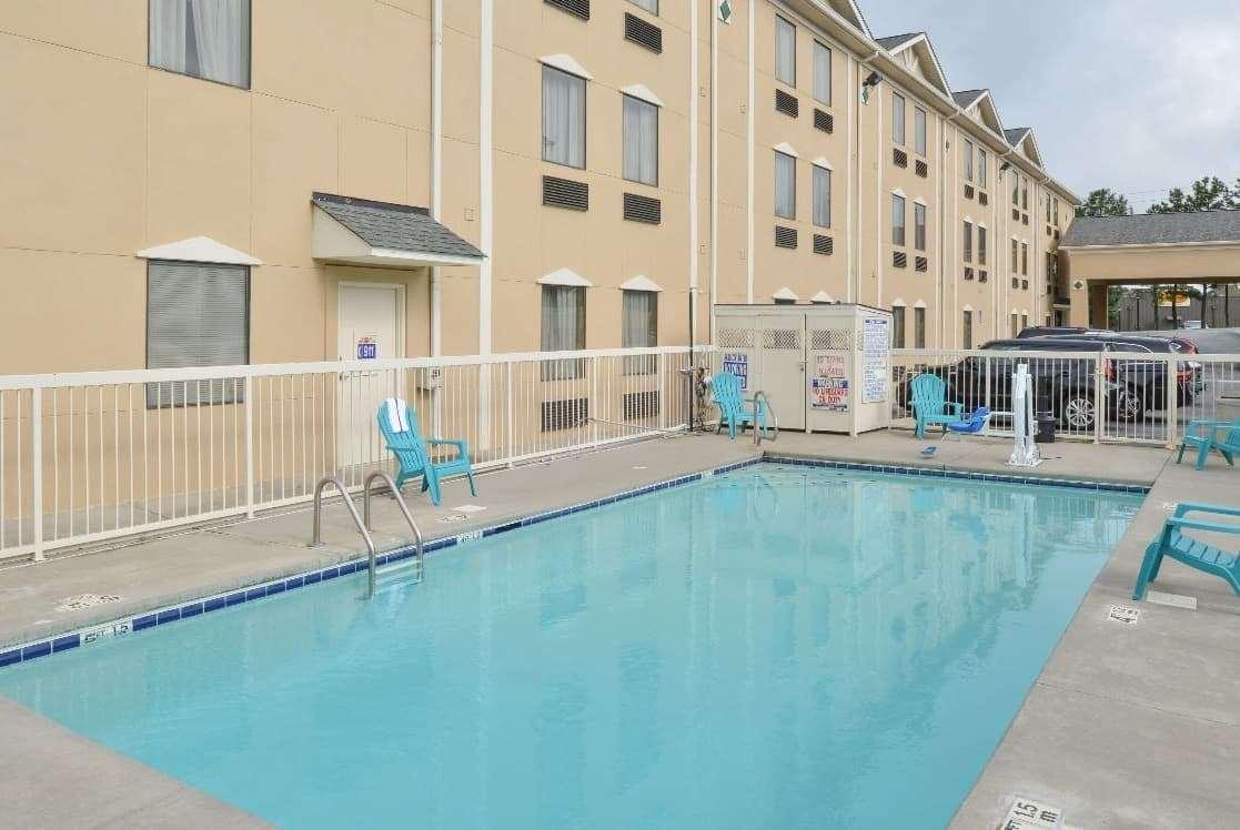 Baymont By Wyndham Grovetown Augusta Hotel Ngoại thất bức ảnh